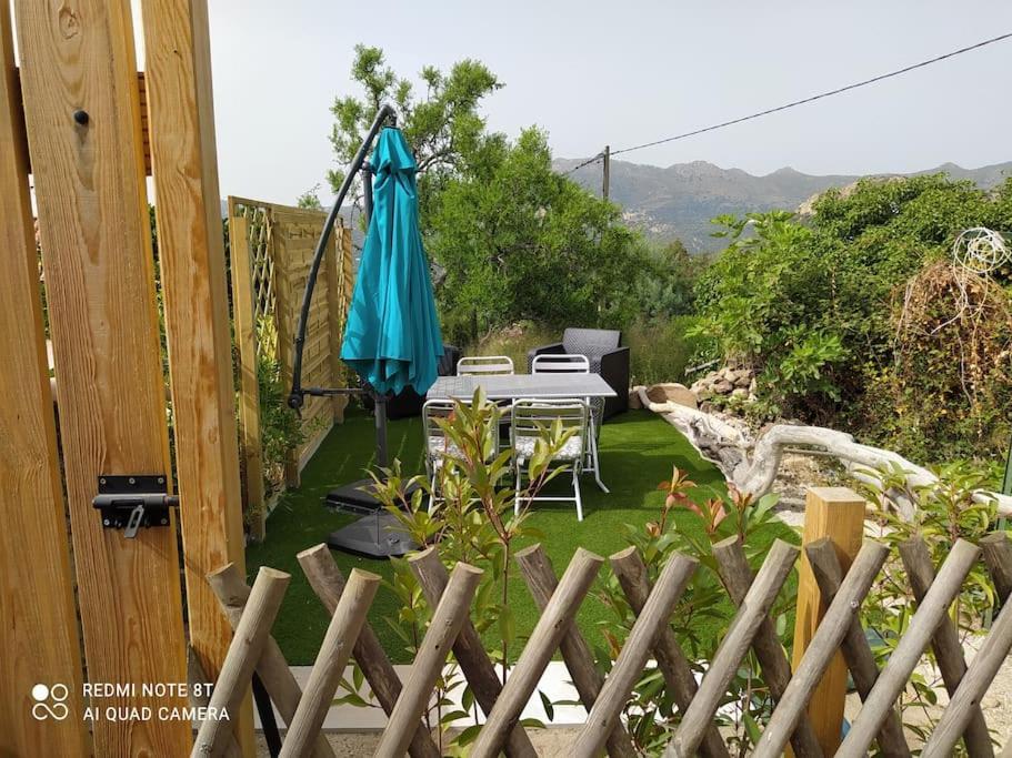 Duplex Avec Jardin, Proche Village Calenzana Kültér fotó